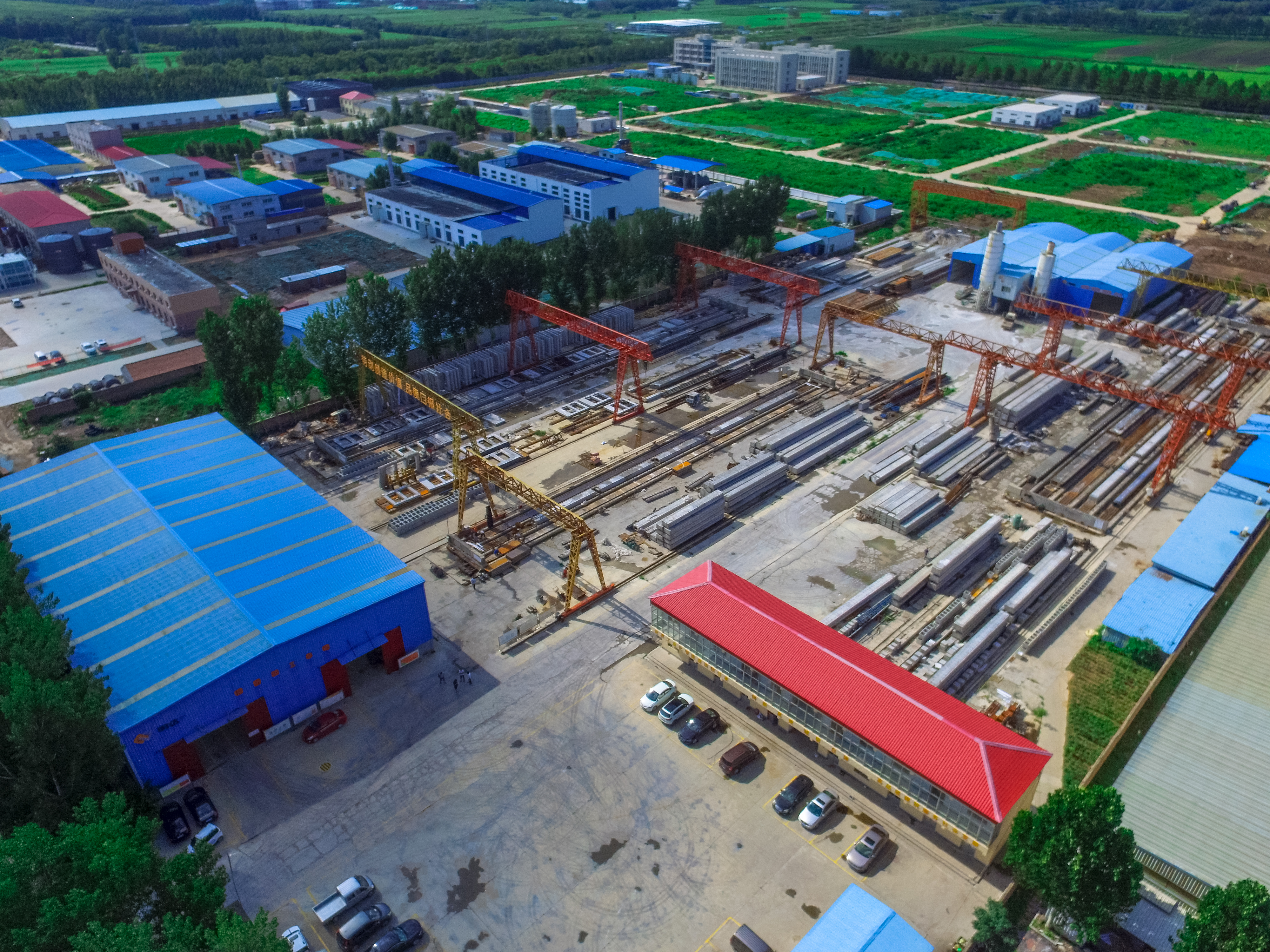 预制桥梁 <br> 预制构件生产基地